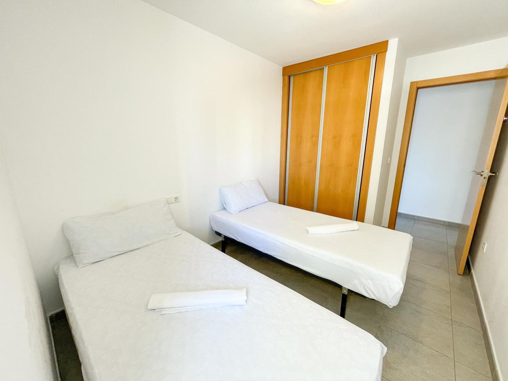 Apartamentos Gandia Familiar 3000 Eksteriør billede